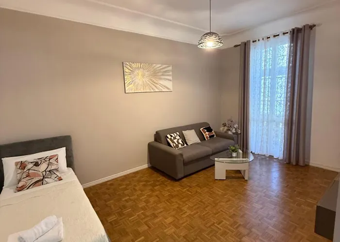 Casa Di Esti Apartment